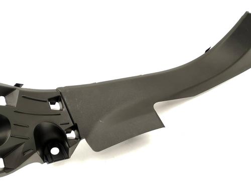 left-sideskirt-renault-megane-iv-saloon-2016-35760606 main image