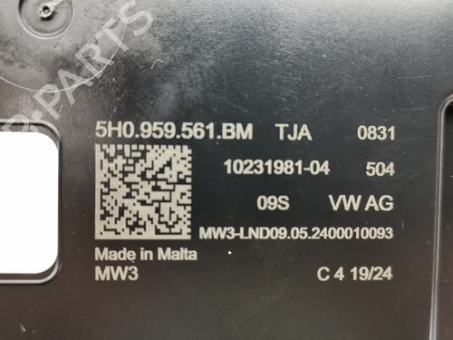 Interior roof light CUPRA FORMENTOR (KM7, KMP) 2.0 TSI 4Drive | BP37018453I8 - Image 8