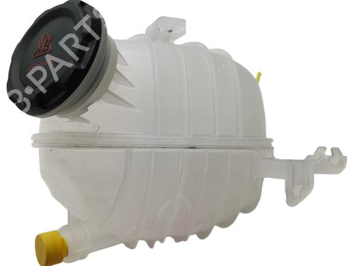 expansion-tank-vw-id-buzz-bus-ebb-ebj-2022-36030850 main image