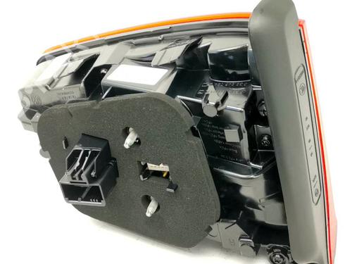 Right taillight VW PASSAT B8 (3G2, CB2) 2.0 TDI | BP34725100C35 - Image 8