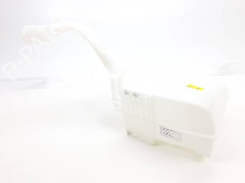 Used Windscreen washer tank Windscreen washer tank VW JETTA I (16) 1.6 GLI (110 hp) 34729223 34729223