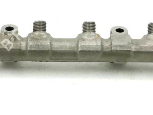 Used Injection rail Injection rail AUDI A3 (8L1) 1.9 TDI (110 hp) 34729698 34729698