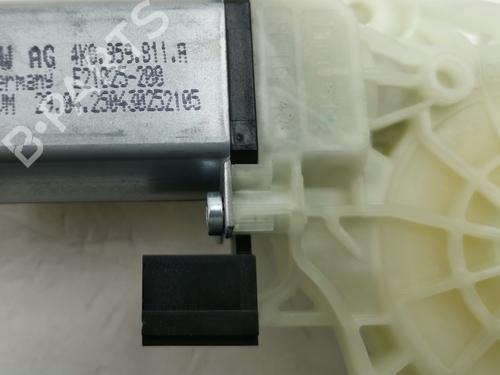 Left front window motor CUPRA BORN (K11) 77 e-boost | BP35762315E21 - Image 4