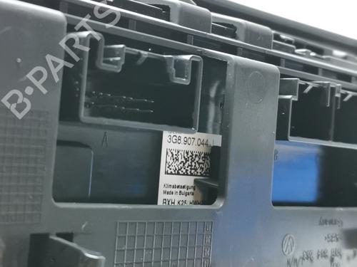 Middle console VW TOURAN VAN (5T1) 2.0 TDI | BP35975452I22 - Image 11