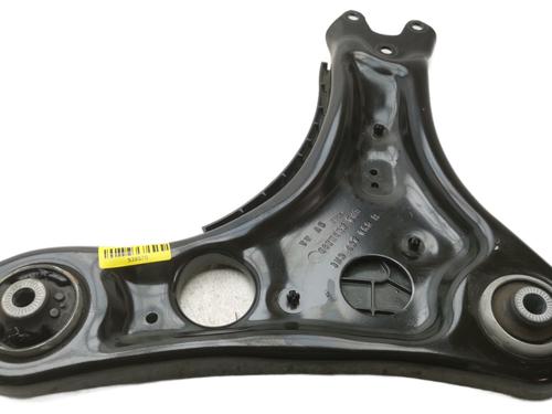 Used Right front suspension arm Right front suspension arm VW ID. Buzz Bus (EBB, EBJ) Electric 4motion (EBB) (340 hp) 35720246 35720246