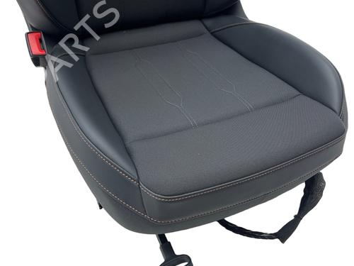 Left front seat CUPRA FORMENTOR (KM7, KMP) 2.0 TSI 4Drive | BP36551014C15 - Image 4