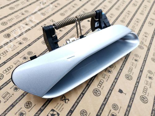 Used Front right exterior door handle Front right exterior door handle 39261057 39261057