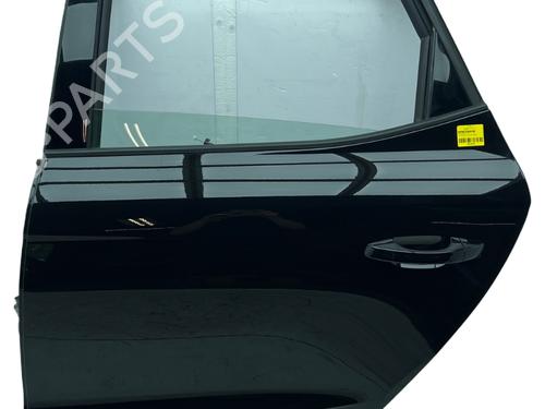 Dør venstre bagtil Dør venstre bagtil SEAT ARONA (KJ7, KJP) 1.5 TSI (150 hp) 36551040 36551040