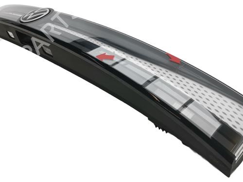 Used Rear center light Rear center light VW ID.7 (ED2) PRO S (286 hp) 34726178 34726178