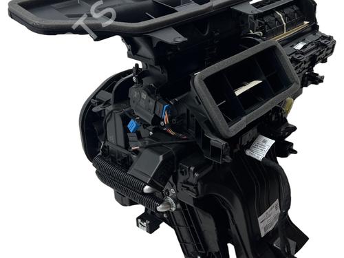 Heater matrix box SEAT ARONA (KJ7, KJP) 1.5 TSI | BP37628453M61 - Image 2
