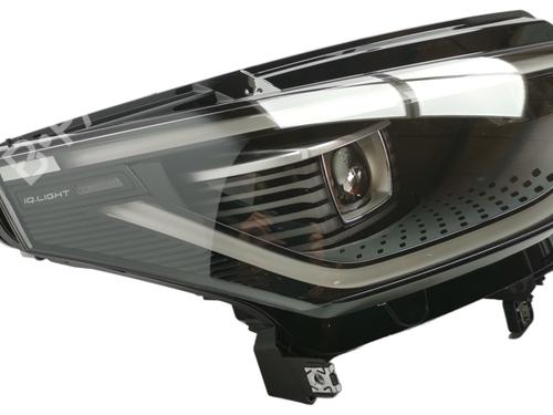 Used Right headlight Right headlight VW ID. Buzz Bus (EBB, EBJ) Electric (EBB) (204 hp) 34732208 34732208