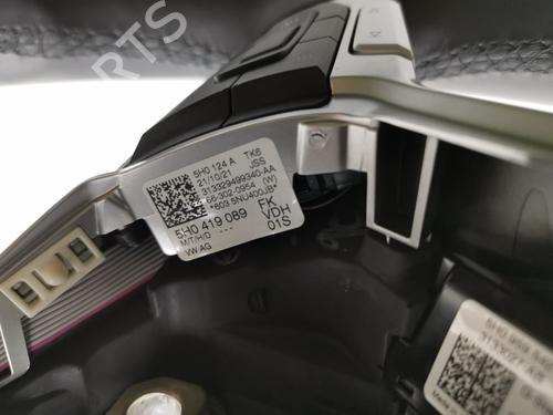 Steering wheel VW GOLF VIII (CD1, DA1) 2.0 TSI 4motion | BP35762939C49 - Image 4