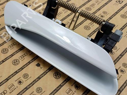 Used Front right exterior door handle Front right exterior door handle 39261052 39261052