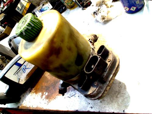 Bomba direccion VW POLO IV (9N_, 9A_) 1.4 TDI (80 hp) 32773375