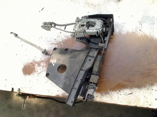 Vergrendeling links voor VOLVO V70 III (135) 2.0 T (203 hp) 31177157