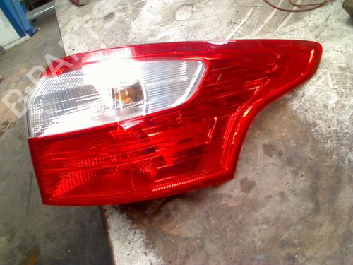 right-taillight-ford-focus-iii-turnier-2010-2011-2012-2013-2014-2015-2016-2017-2018-2019-2020-34703731 main image