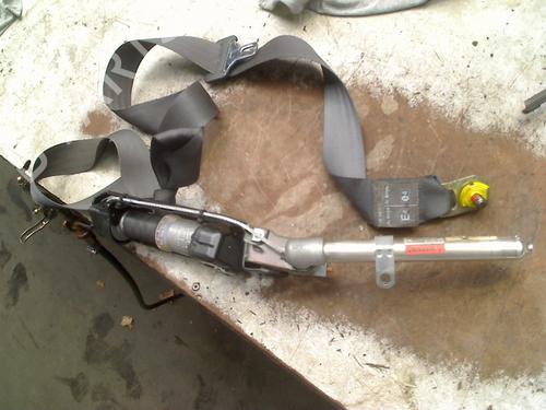 Used Front right seatbelt VOLVO S40 I (644) 1.8 (122 hp) 30462292
