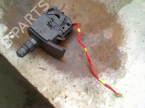 Used Steering column stalk RENAULT CLIO III (BR0/1, CR0/1) 1.2 16V (BR02, BR0J, BR11, CR02, CR0J, CR11) (75 hp) 29160221