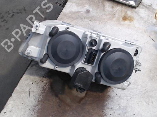 Right headlight VOLVO V40 Estate (645) 1.8 | BP24825433C29 
