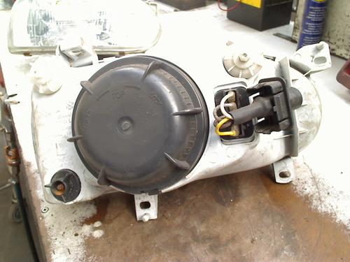 Left headlight VW GOLF III Variant (1H5) 1.9 TDI | BP31128177C28