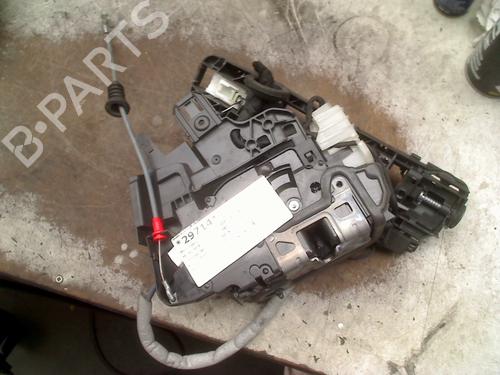 rear-right-lock-mercedes-benz-a-class-w177-2018-33984781 main image