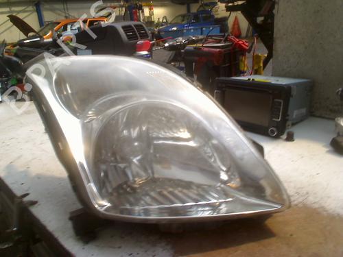 Koplamp rechts SUZUKI SWIFT III (MZ, EZ) 1.3 (RS413, ZC11S) (92 hp) 31128157