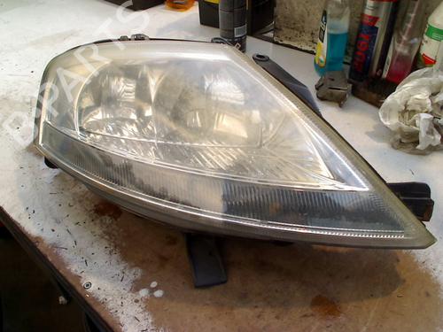 Used Right headlight CITROËN C3 I (FC_, FN_) 1.4 i Bivalent (73 hp) 32481083