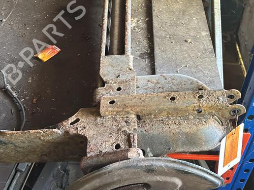 rear-axle-opel-vivaro-a-van-x83-20-cdti-f7-2001-2002-2003-2004-2005-2006-2007-2008-2009-2010-2011-2012-2013-2014-2015-21915180 main image