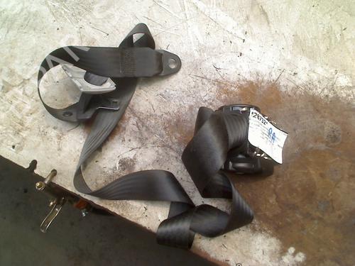 Cinto de segurança traseiro direito FIAT PANDA (169_) 1.1 (169.AXA1A) (54 hp) 31312197