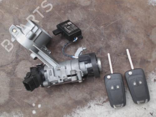 Used Switch Switch OPEL KARL (C16) 1.0 (75 hp) 40533777 40533777