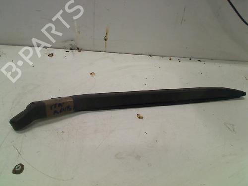 Used Rear windshield wiper arm Rear windshield wiper arm 21915597 21915597