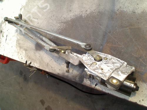 Front wipers mechanism FORD FOCUS I (DAW, DBW) 1.4 16V | BP31272521C83