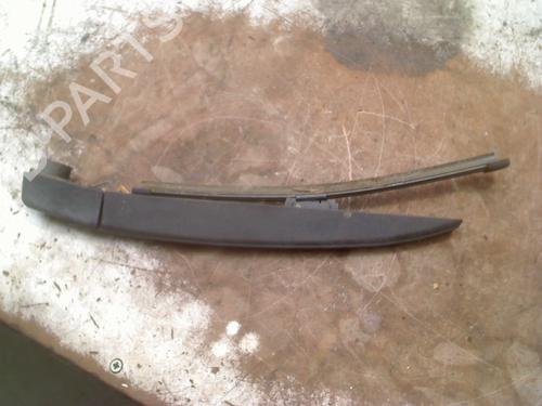 rear-windshield-wiper-arm-renault-clio-iv-bh_-2012-2013-2014-2015-2016-2017-2018-2019-2020-2021-31278638 main image