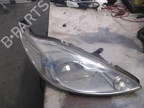 Used Right headlight Right headlight 25702620 25702620