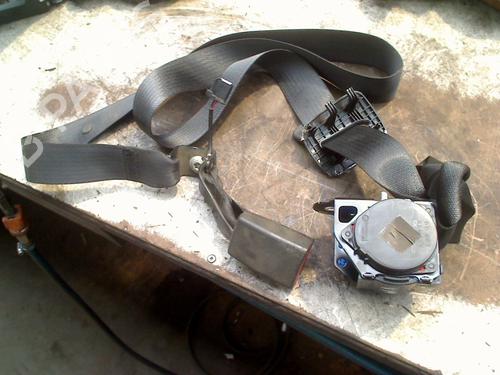 Cinto de segurança traseiro central OPEL KARL (C16) 1.0 (75 hp) 33029425