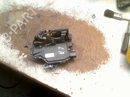 Venstre bagtil lås VW GOLF IV (1J1) 1.6 (102 hp) 31177142