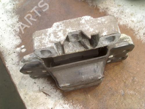 Engine mount VW GOLF V (1K1) 1.4 16V | BP31174848M89