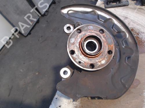Left front steering knuckle VW GOLF SPORTSVAN VII (AM1, AN1) 1.4 TSI | BP24629582M25 