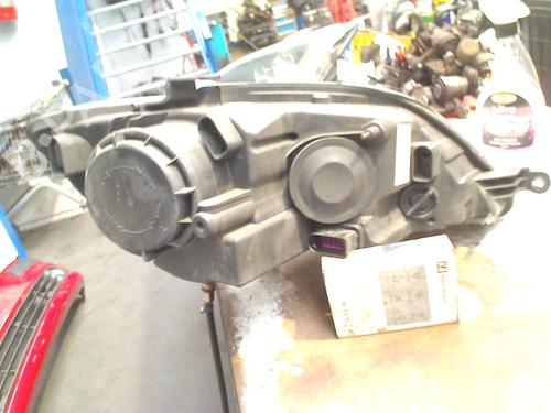 Left headlight VW GOLF PLUS V (5M1, 521) 1.2 TSI | BP32481138C28