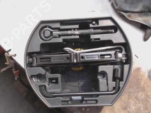 Andre Andre CITROËN C4 CACTUS 1.2 VTi 82 (82 hp) 39845387 39845387