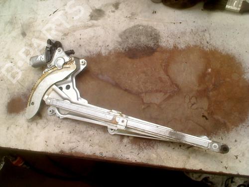 Rudehejsemekanisme Højre foran SUZUKI SWIFT III (MZ, EZ) 1.3 (RS413, ZC11S) (92 hp) 31260025