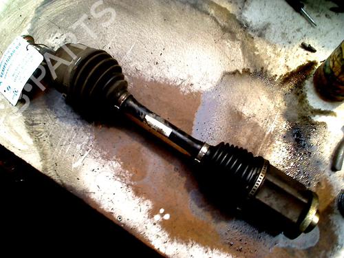 Drivksel foran venstre VW TRANSPORTER T5 Van (7HA, 7HH, 7EA, 7EH) 2.5 TDI (130 hp) 30936919