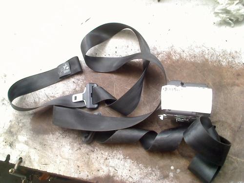 front-left-seatbelt-renault-twingo-ii-cn0_-2007-37261484 main image