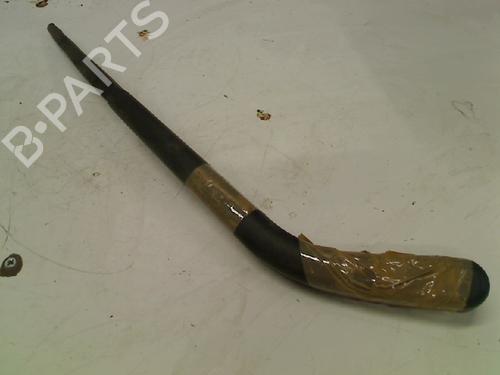 Used Rear windshield wiper arm Rear windshield wiper arm 21915671 21915671