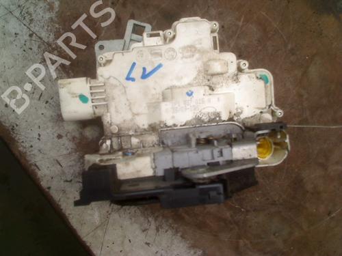 Venstre fortil lås SEAT LEON (1P1) 1.6 (102 hp) 31177127
