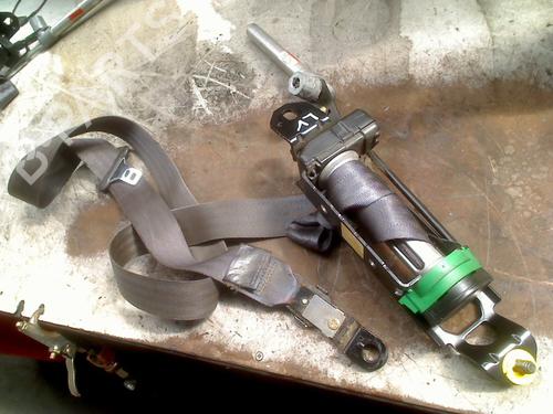 Used Front left seatbelt Front left seatbelt VOLVO S60 I (384) 2.4 (140 hp) 33989034 33989034