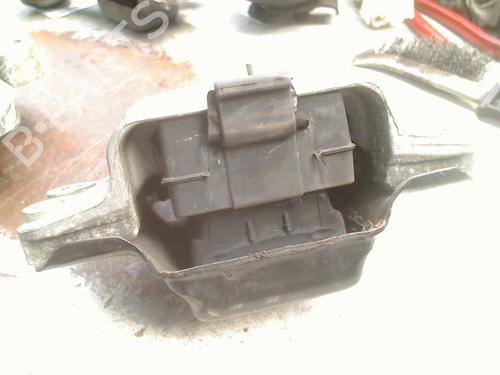 Engine mount VW GOLF V (1K1) 1.4 16V | BP31174847M89 - Image 2