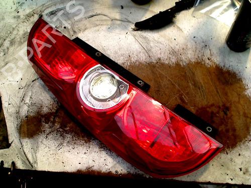 Feu arrière gauche OPEL COMBO Box Body/MPV (X12) 1.3 CDTI (B05) (90 hp) 30964679