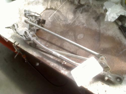 front-wipers-mechanism-ford-focus-c-max-dm2-2003-2004-2005-2006-2007-34007876 main image