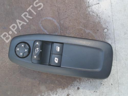 Used Switch Switch PEUGEOT 208 I (CA_, CC_) 1.2 VTI 82 (82 hp) 40127318 40127318